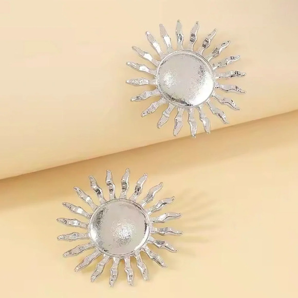 Zara Radiant Celestial Sunburst Earrings - Picture 6 of 8